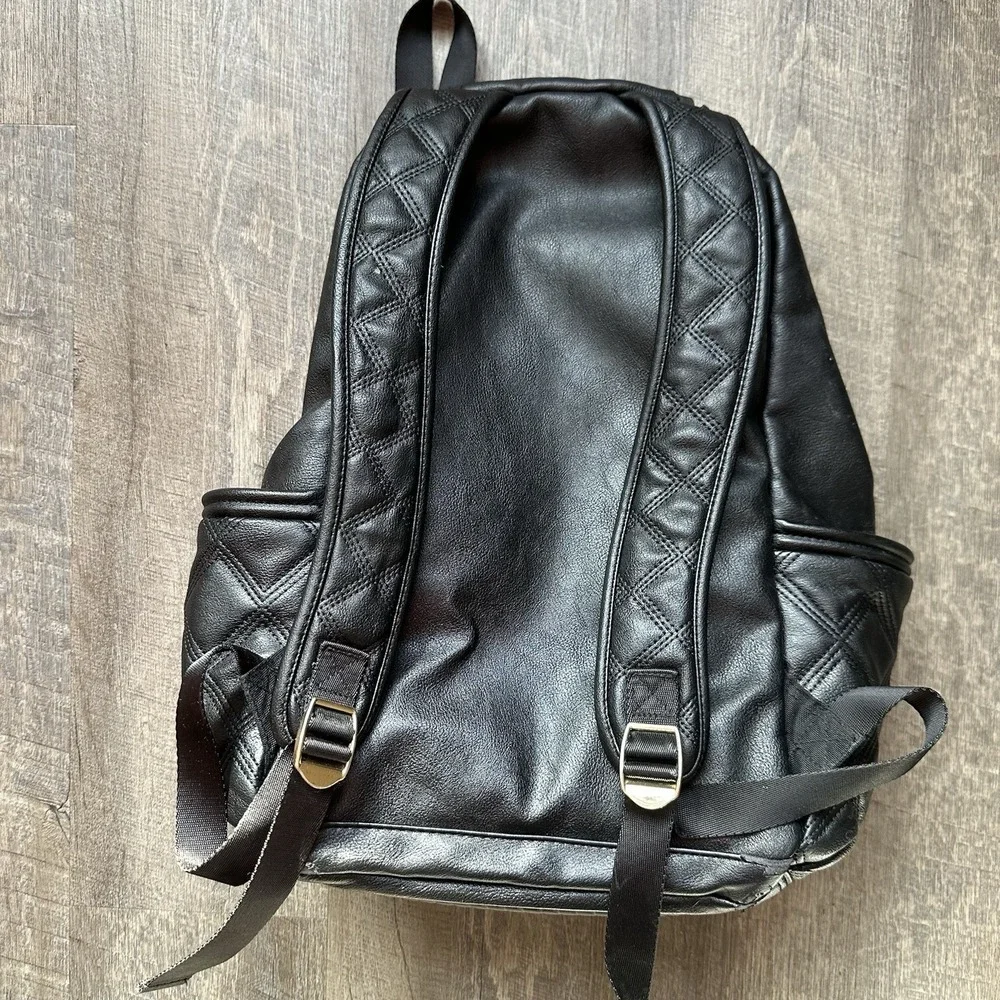 Itzy Ritzy Boss Rock &‎ Roll Diaper Bag New with tags and Accessories